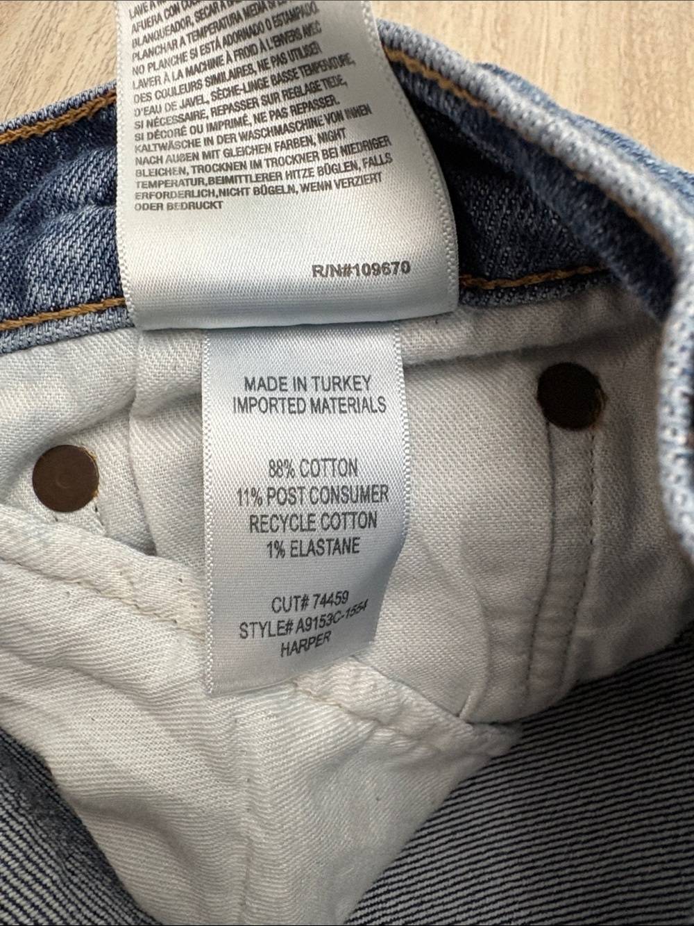 Agolde Harper Straight Leg Jeans in Medium Blue Wash - Picture 9 of 11